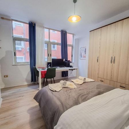 Cozy Apartment In City Center Tirana Bagian luar foto