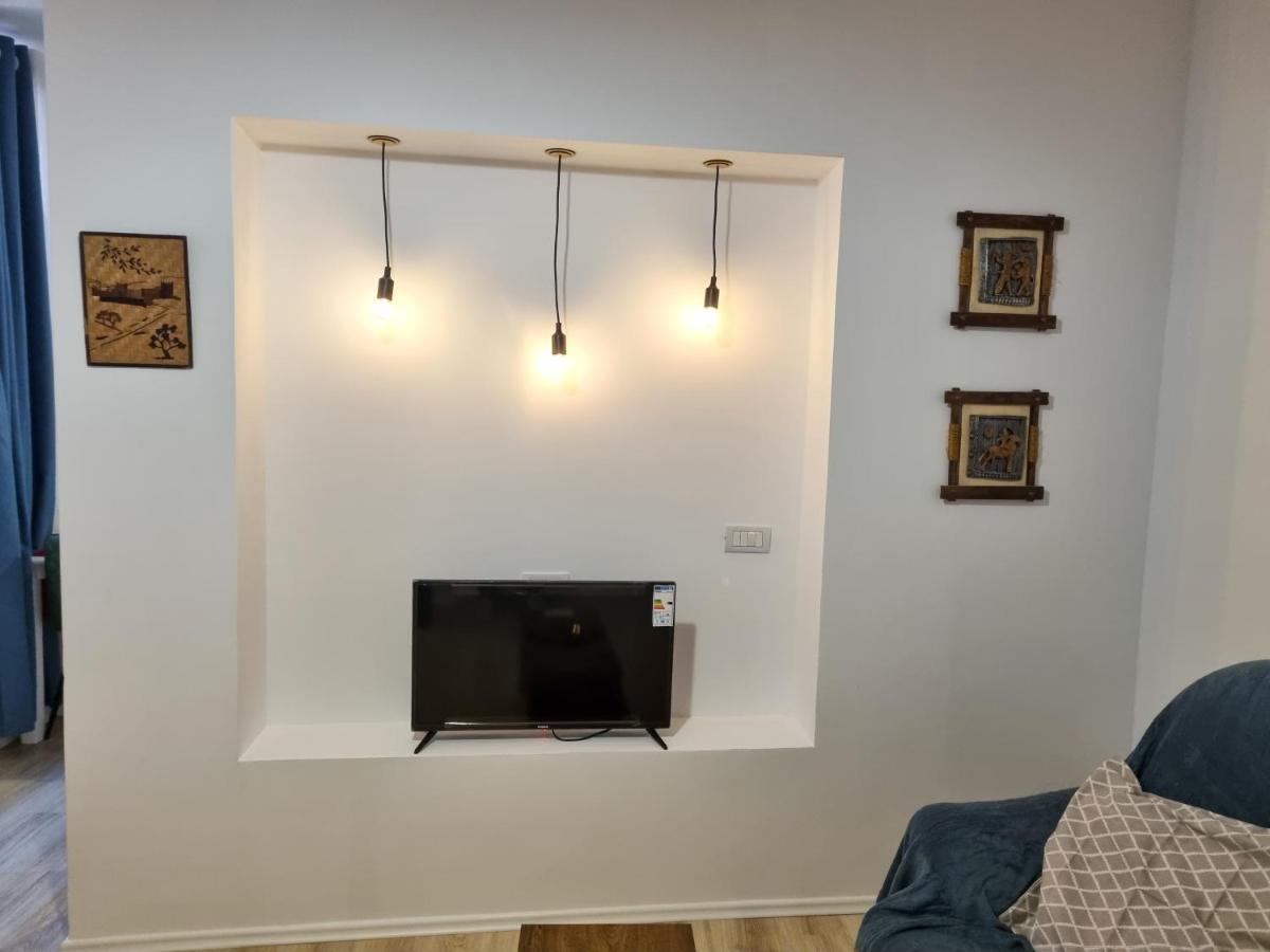 Cozy Apartment In City Center Tirana Bagian luar foto