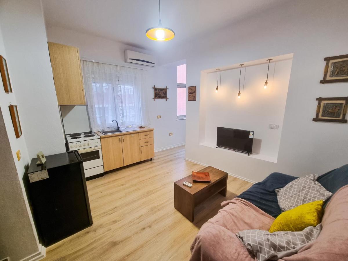 Cozy Apartment In City Center Tirana Bagian luar foto